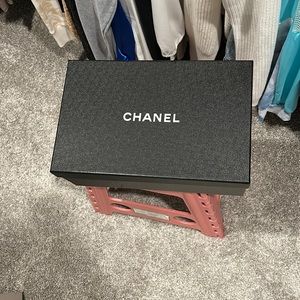 Chanel shoe box